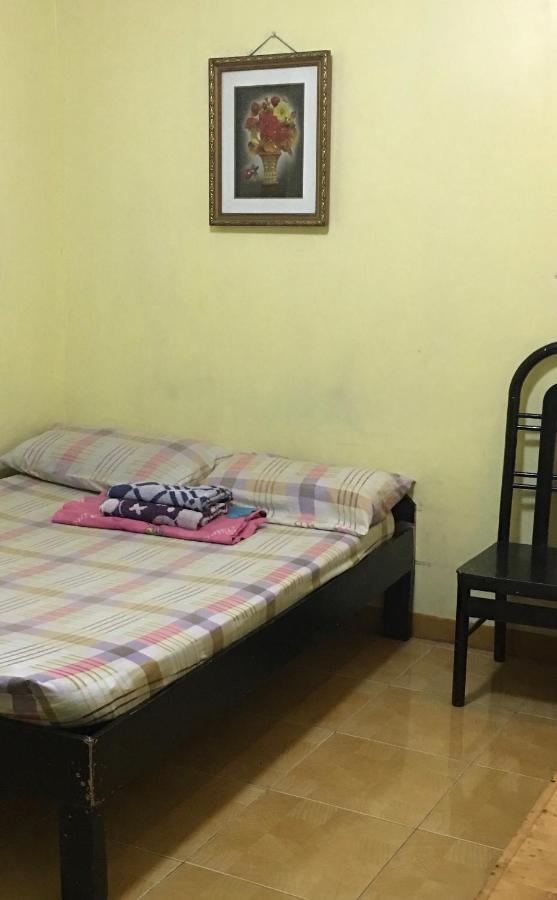 Favila Transient Rooms Pasay Esterno foto